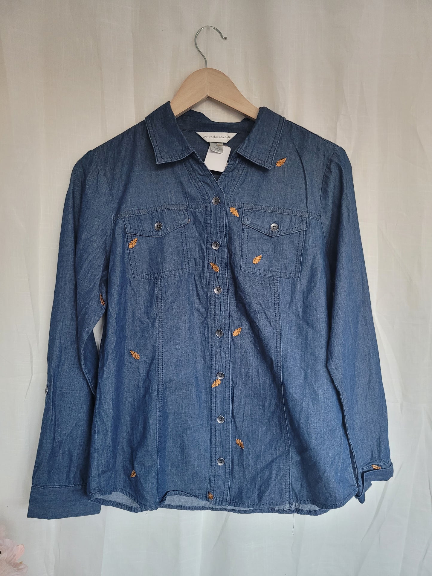 Falling for Denim π - vintage denim blouse with embroidered leaves - size S
