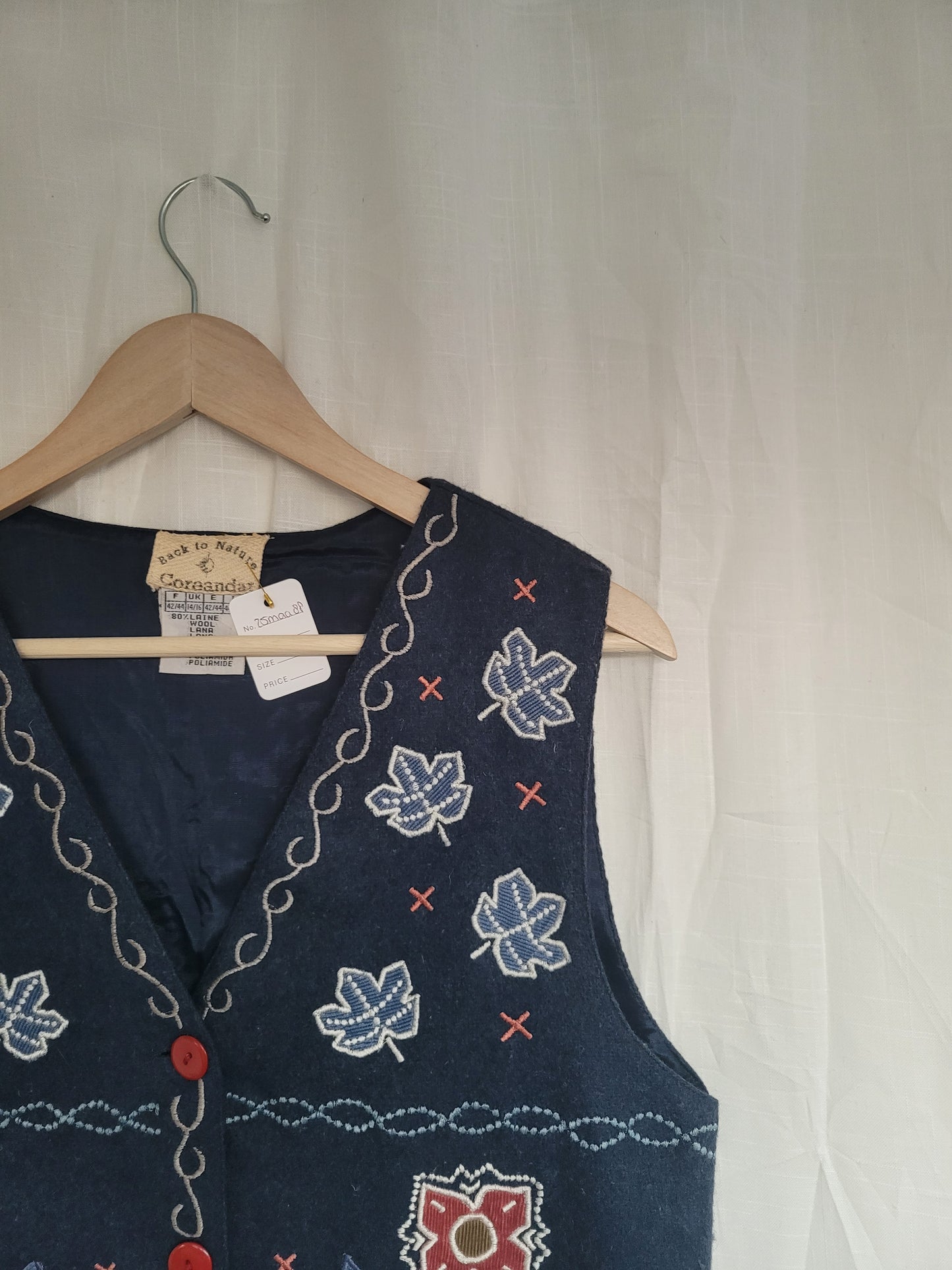 Leaves in the Wind π - vintage vest with embroidered leaves and shapes - size M