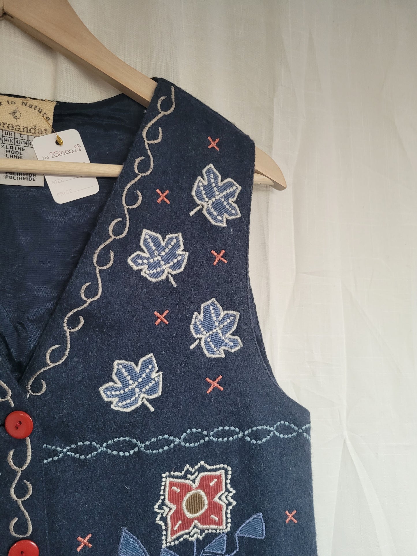 Leaves in the Wind π - vintage vest with embroidered leaves and shapes - size M