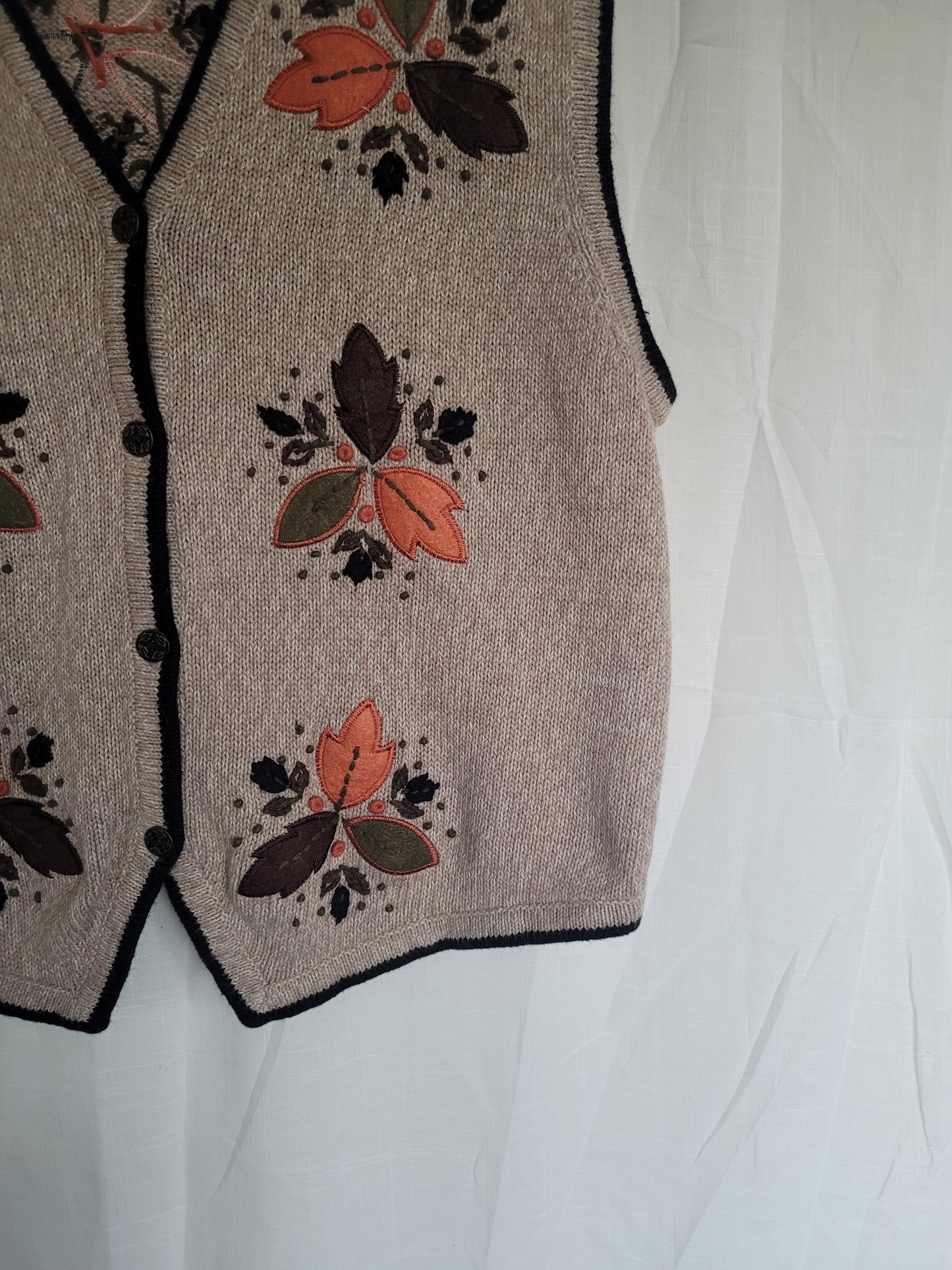 Autumn Patchwork π - vintage autumn spencer with embroidered/patchwork leaves - size M/L