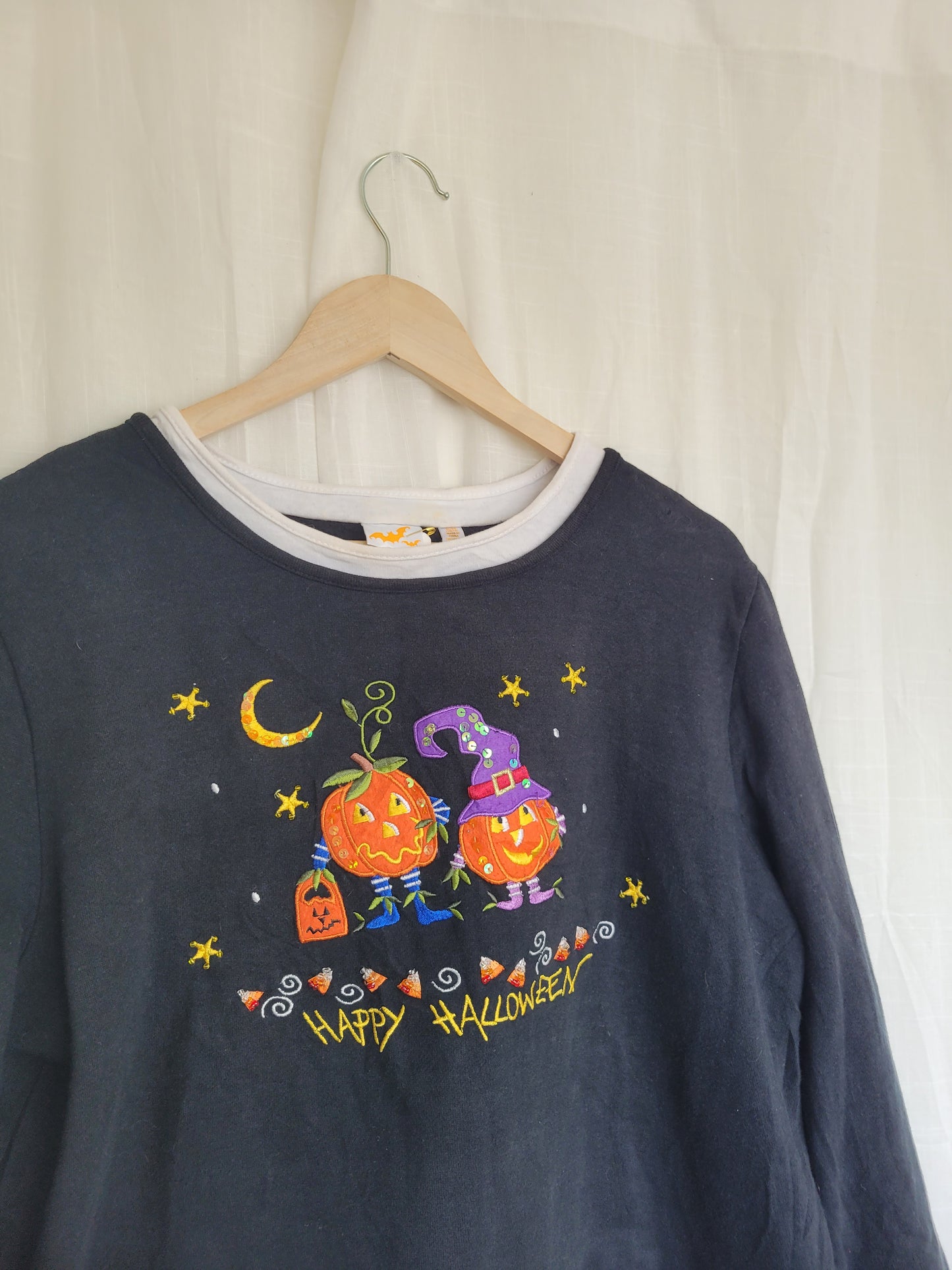 Glitter & Gourd Magic ✨ - vintage Halloween crewneck sweater - size L/XL