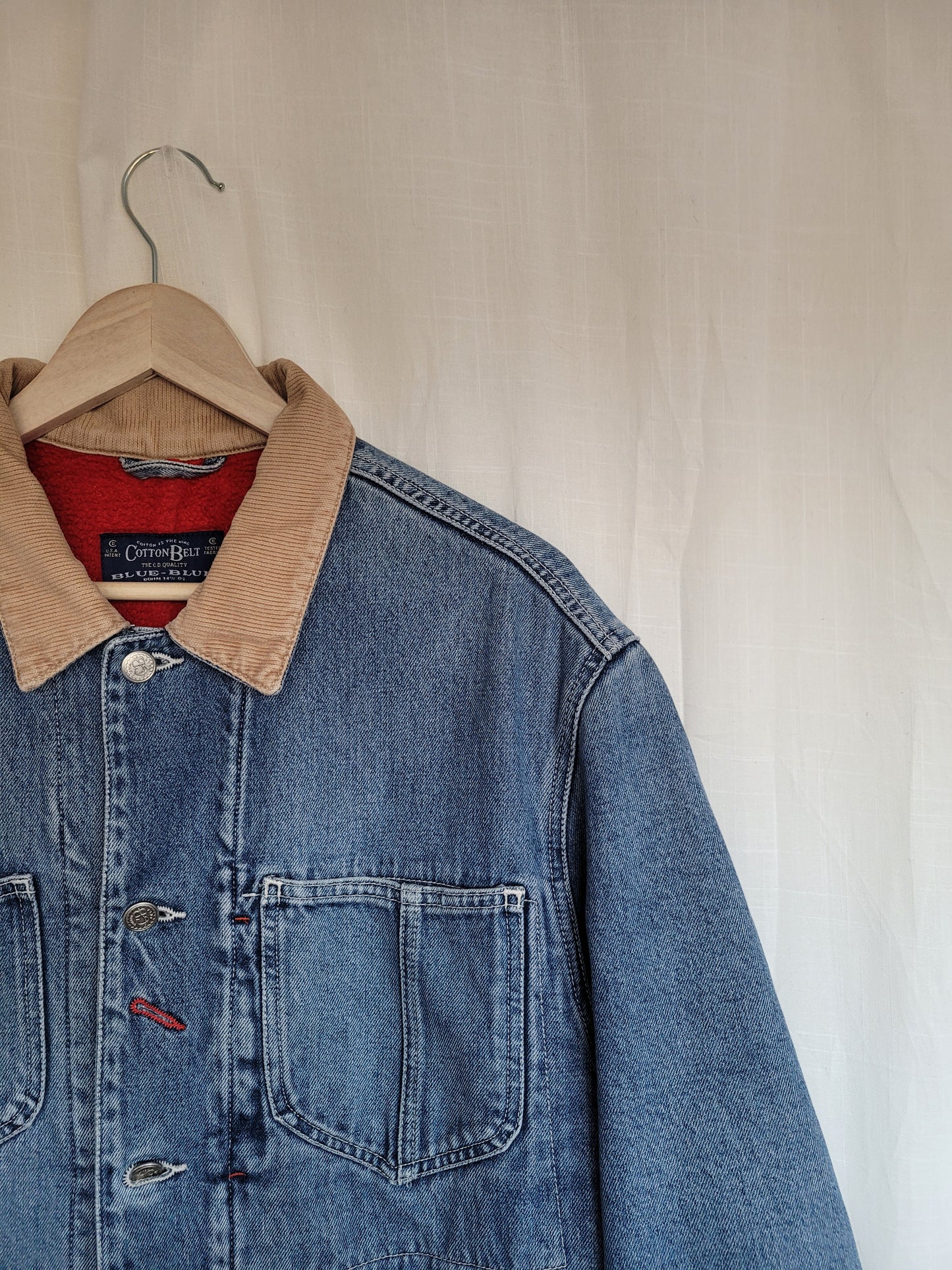 π Fields of Red & Blue - vintage denim jacket with red fleece lining - size M