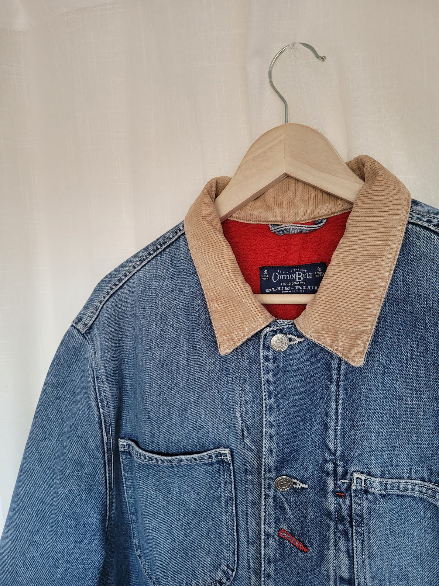 π Fields of Red & Blue - vintage denim jacket with red fleece lining - size M