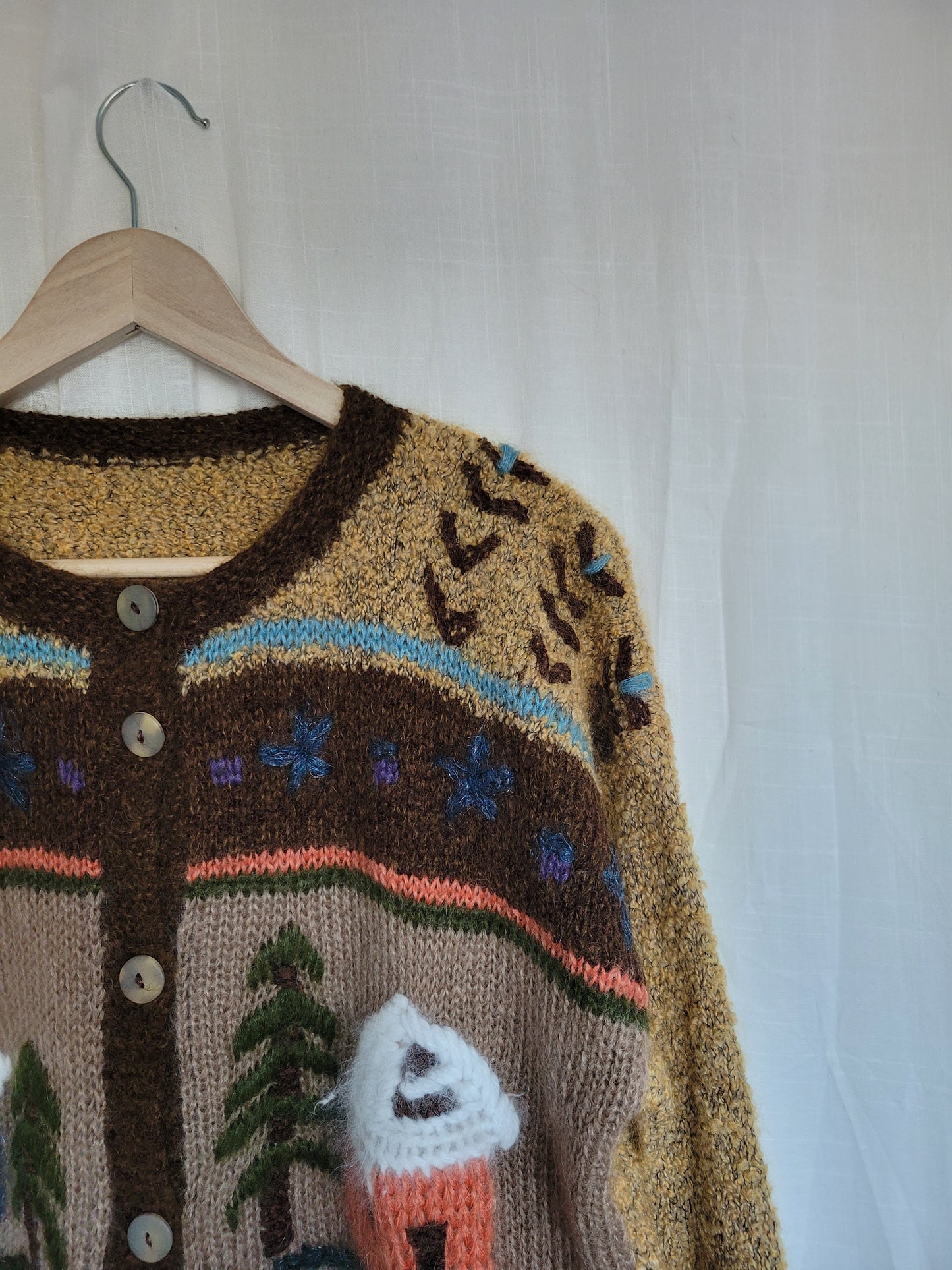 πΎ Tales of the Countryside - vintage knitted cardigan with embroidered village details - size L