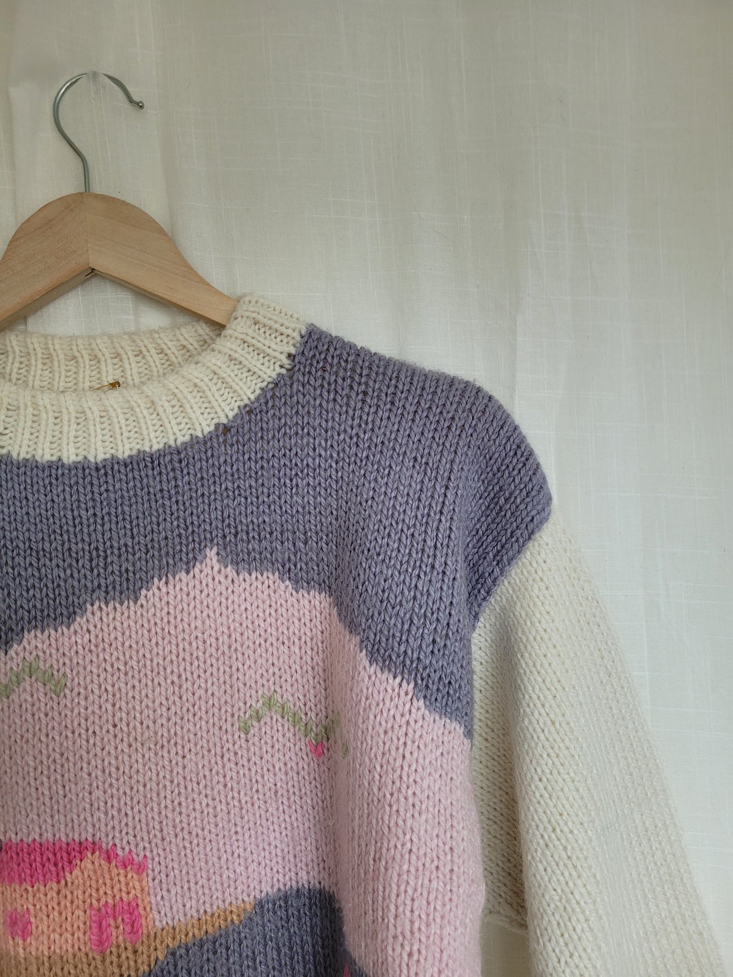 π· Blossom Haven - vintage knitted sweater with cute little cottage details - size M/L