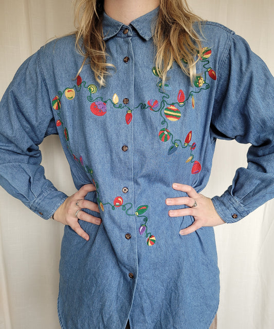 ๐ Festive Glow - vintage denim shirt with embroidered Christmas lights - size L