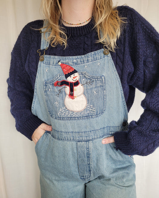 ❄️ Snowfolk Adventure - vintage dungarees with embroidered snowman - size L