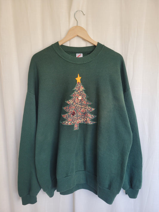 🎄 Rockin' Around the Christmas Tree - vintage crewneck sweater with patchwork Christmas tree - size XXL