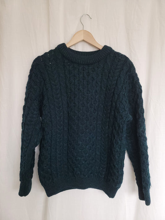 ✨ Ocean Breeze - vintage cable knitted Aran sweater - size M