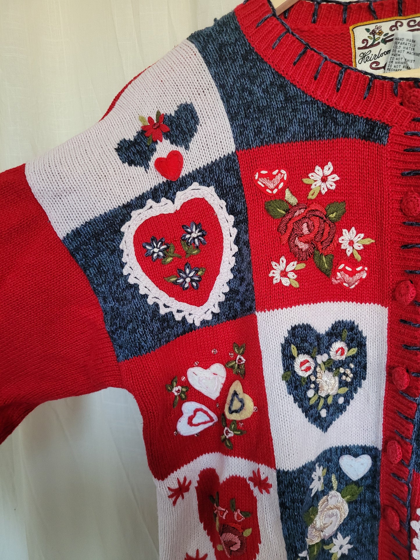 π All My Love - vintage cardigan with embroidered hearts and flowers - size M