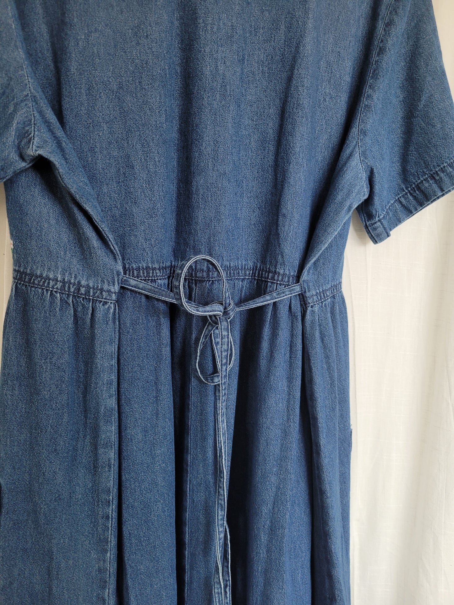 ✨ Sunny Meadow - vintage denim dress with embroidered details - size L