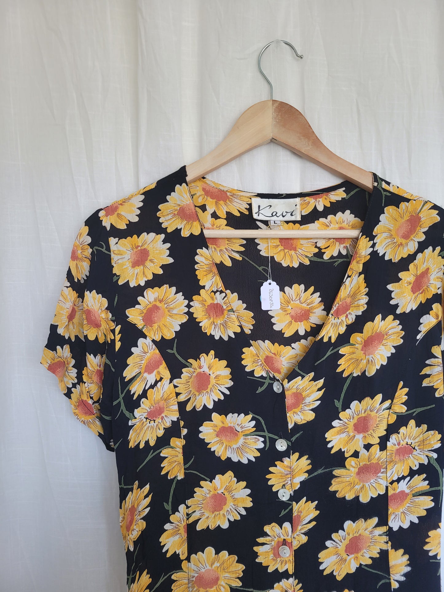 π€ The Evening Garden - vintage long black dress with yellow flowerprint - size M/L