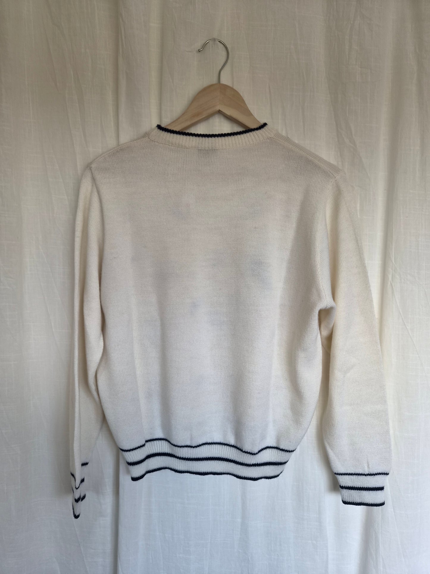 π The Shape of the Tide - vintage knitted thin sweater with blue embroidered paisley print - size M