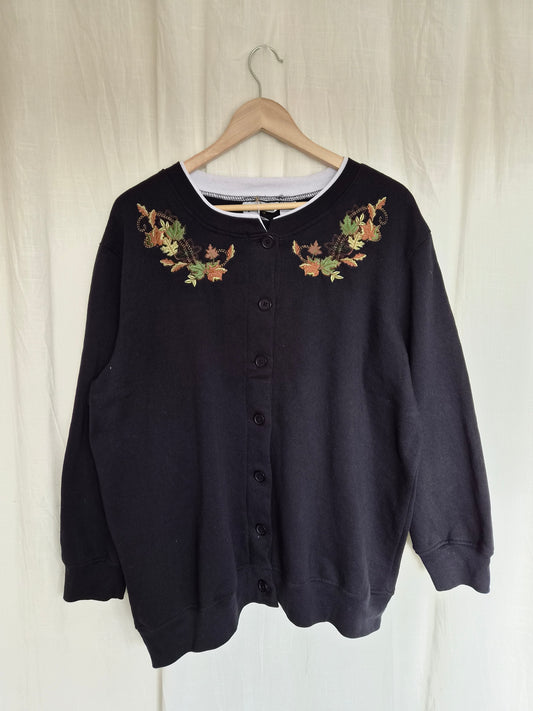 π A Walk Through the Leaves - vintage black cardigan with embroidered leaves - size XL
