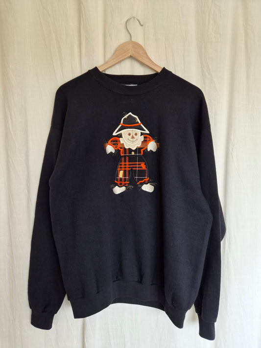 ð The Keeper of Halloween Fields - vintage black crewneck sweater with patchwork scarecrow - size L