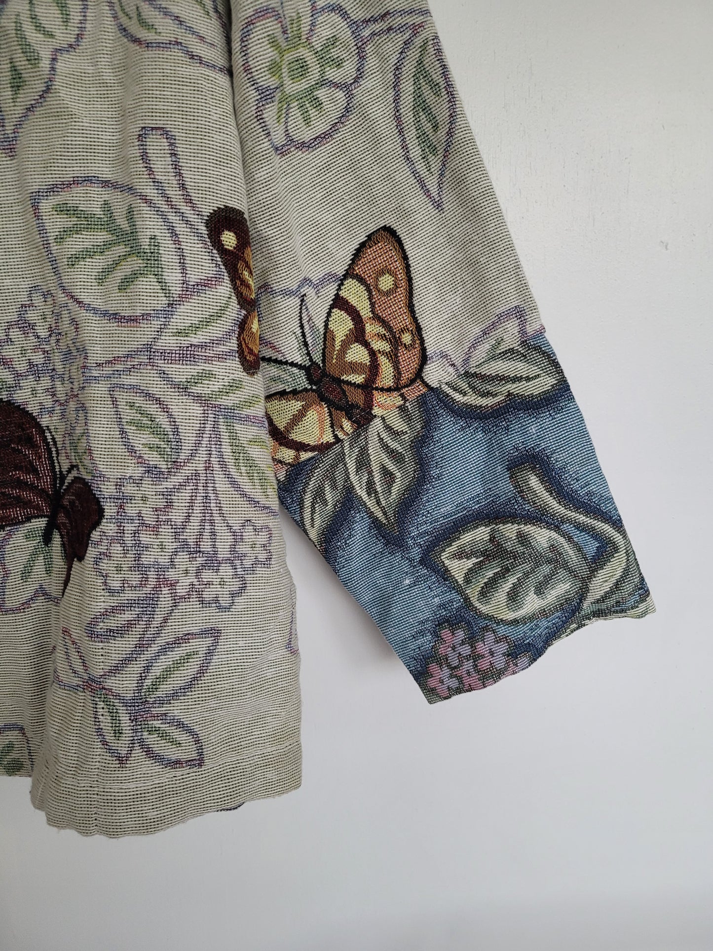 Wings & Whispers 🦋 - vintage geweven jasje met vlinder patroon - maat M-L-XL