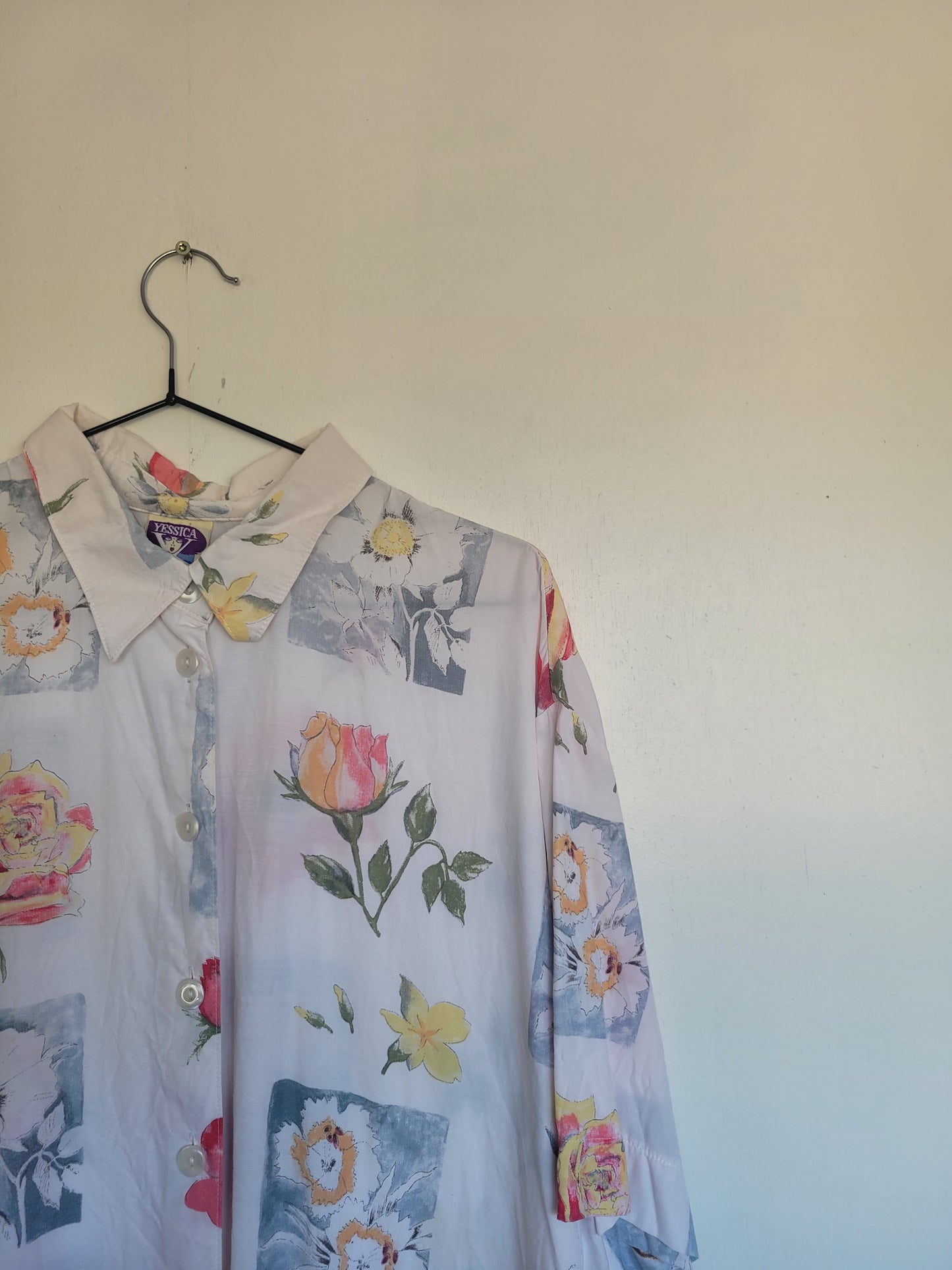 Just a Sketch - vintage blouse met geschetste bloemen afbeeldingen - maat XL