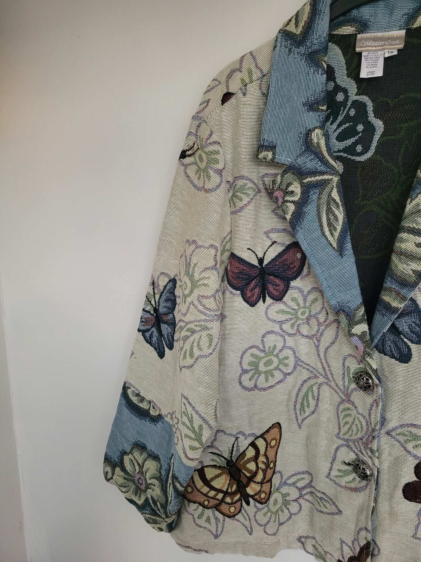 Wings & Whispers 🦋 - vintage geweven jasje met vlinder patroon - maat M-L-XL