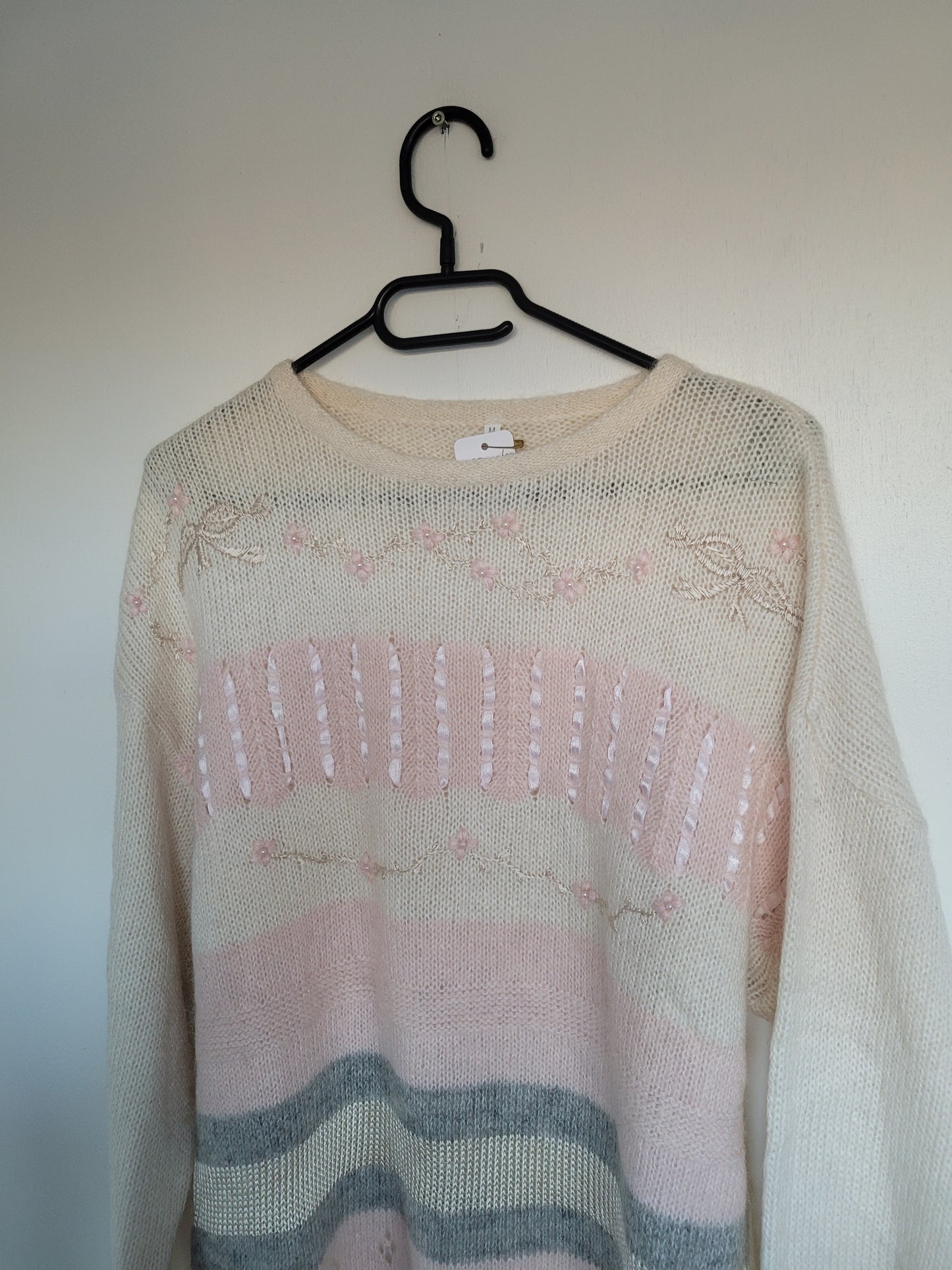 Soft Pink Blossoms trui - M