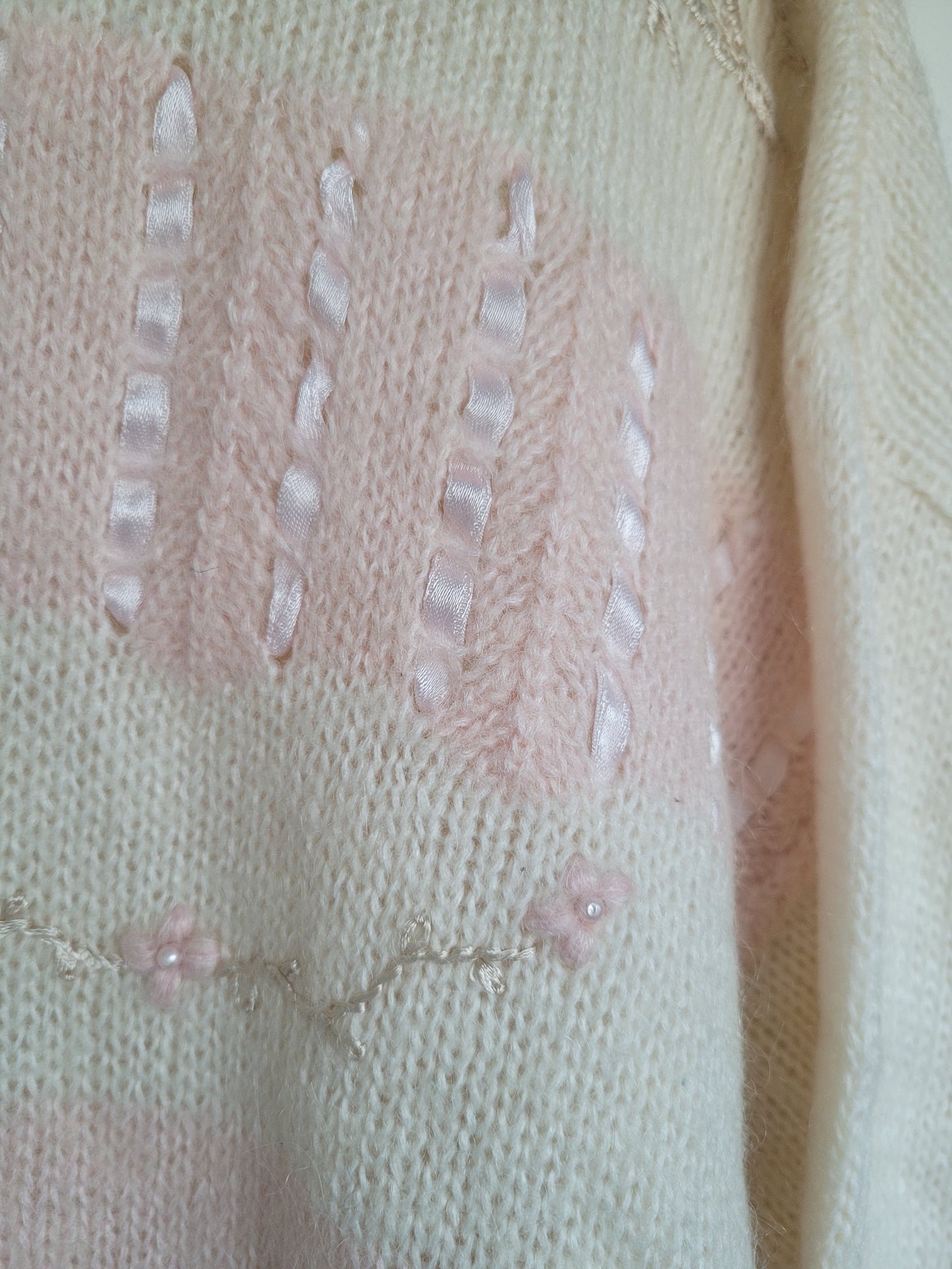 Soft Pink Blossoms trui - M