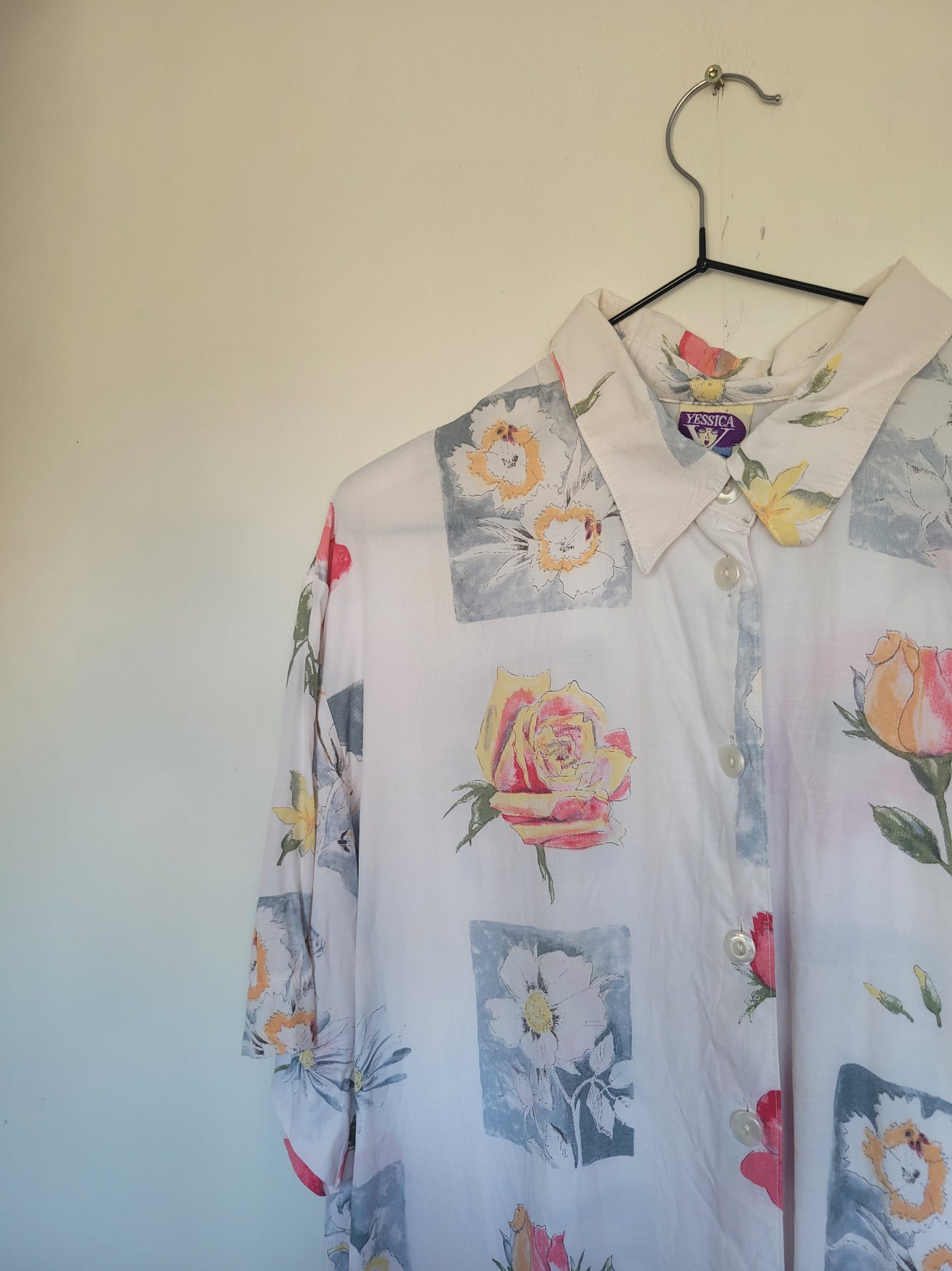 Just a Sketch - vintage blouse met geschetste bloemen afbeeldingen - maat XL