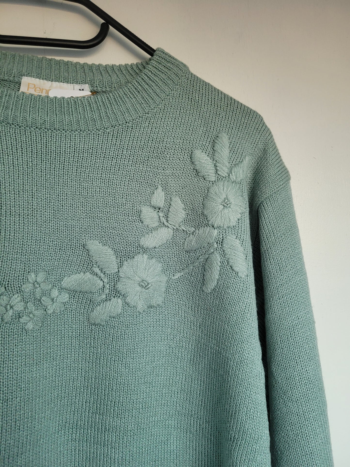 Soft Blue Flowers trui - M