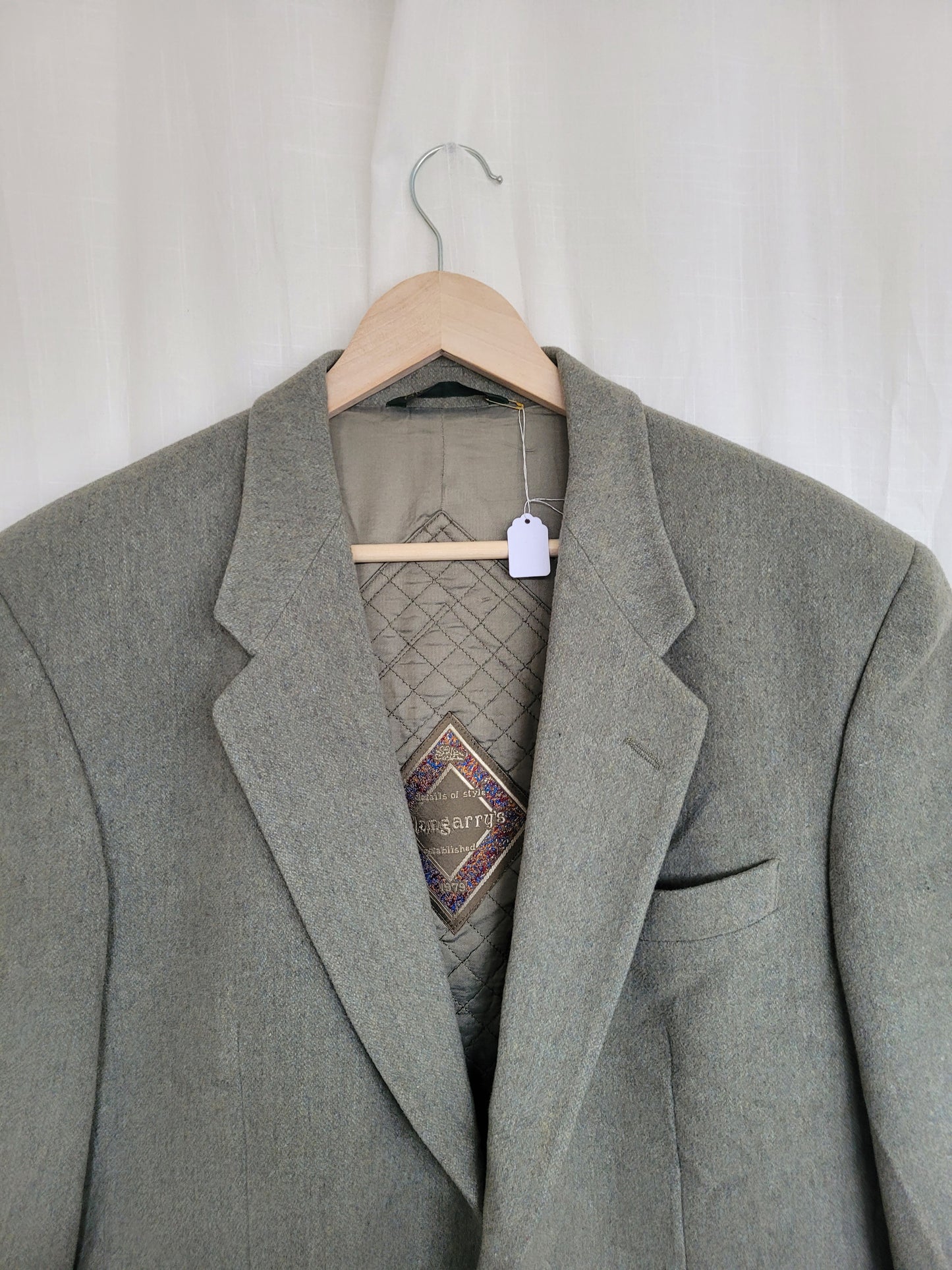 π
Whispers of Dawn - vintage green/grey blazer - size L/XL