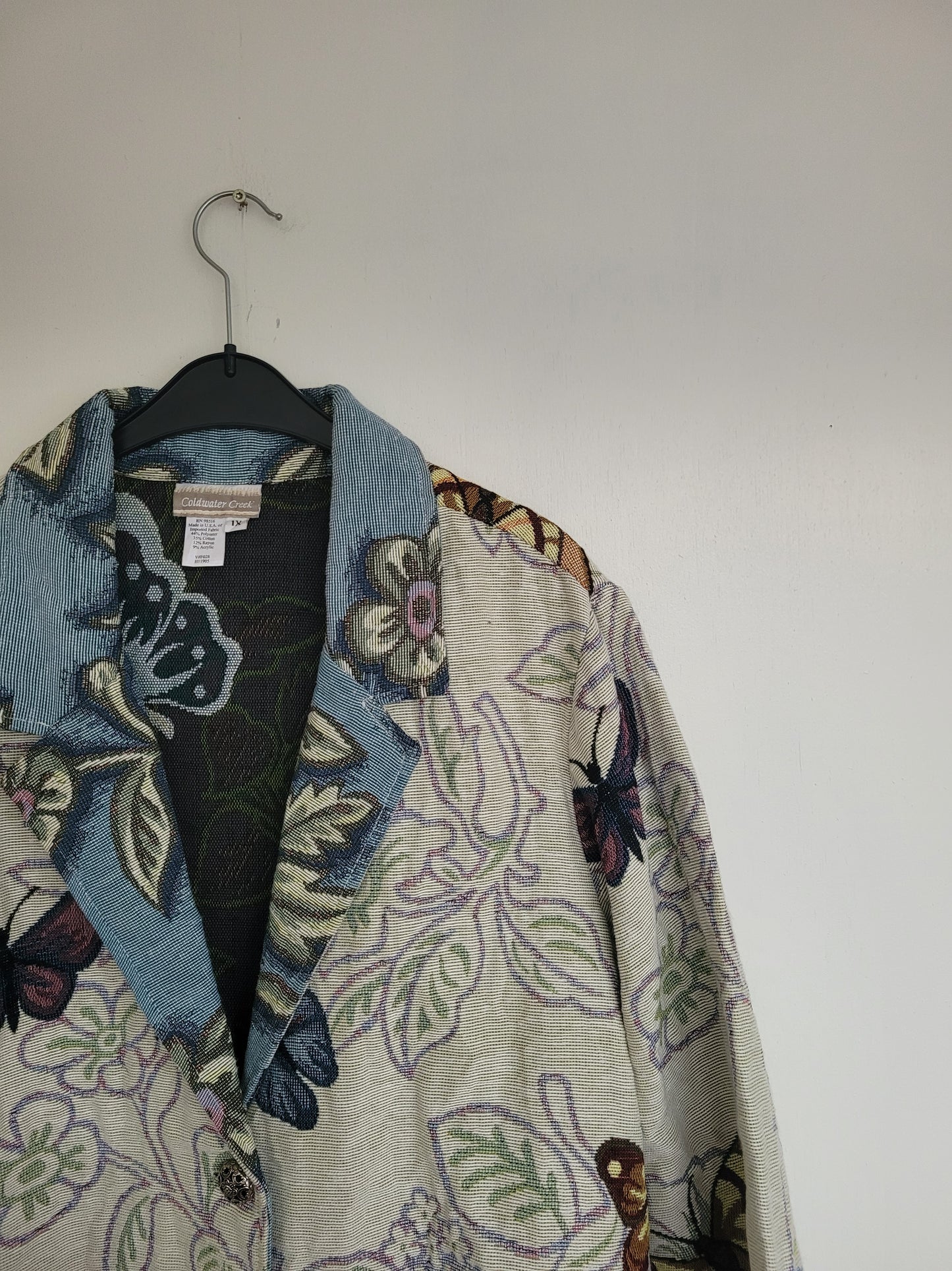 Wings & Whispers 🦋 - vintage geweven jasje met vlinder patroon - maat M-L-XL