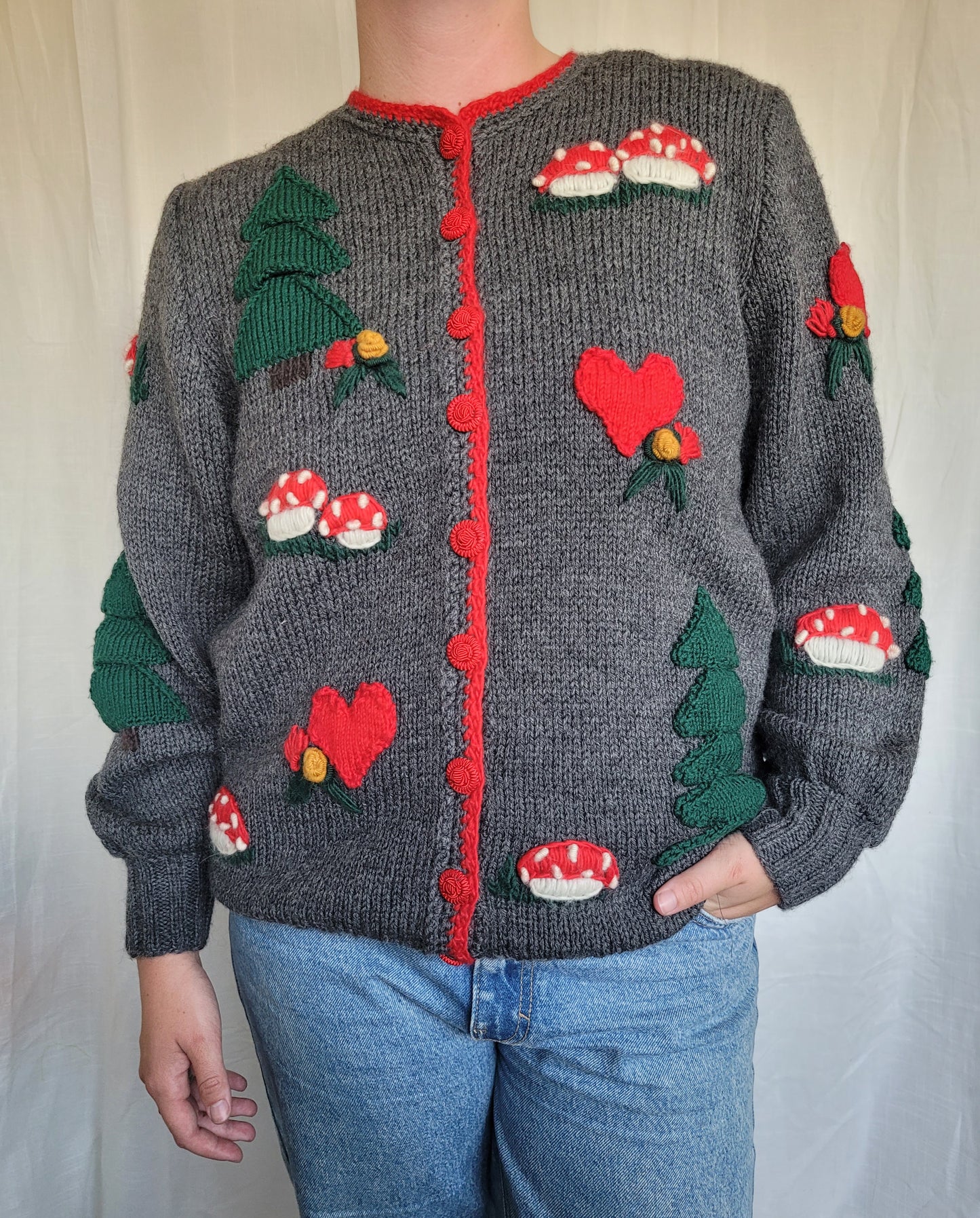 Mushroom Meadow 🍄 - vintage cardigan with mushrooms, pinetrees and hearts - size L
