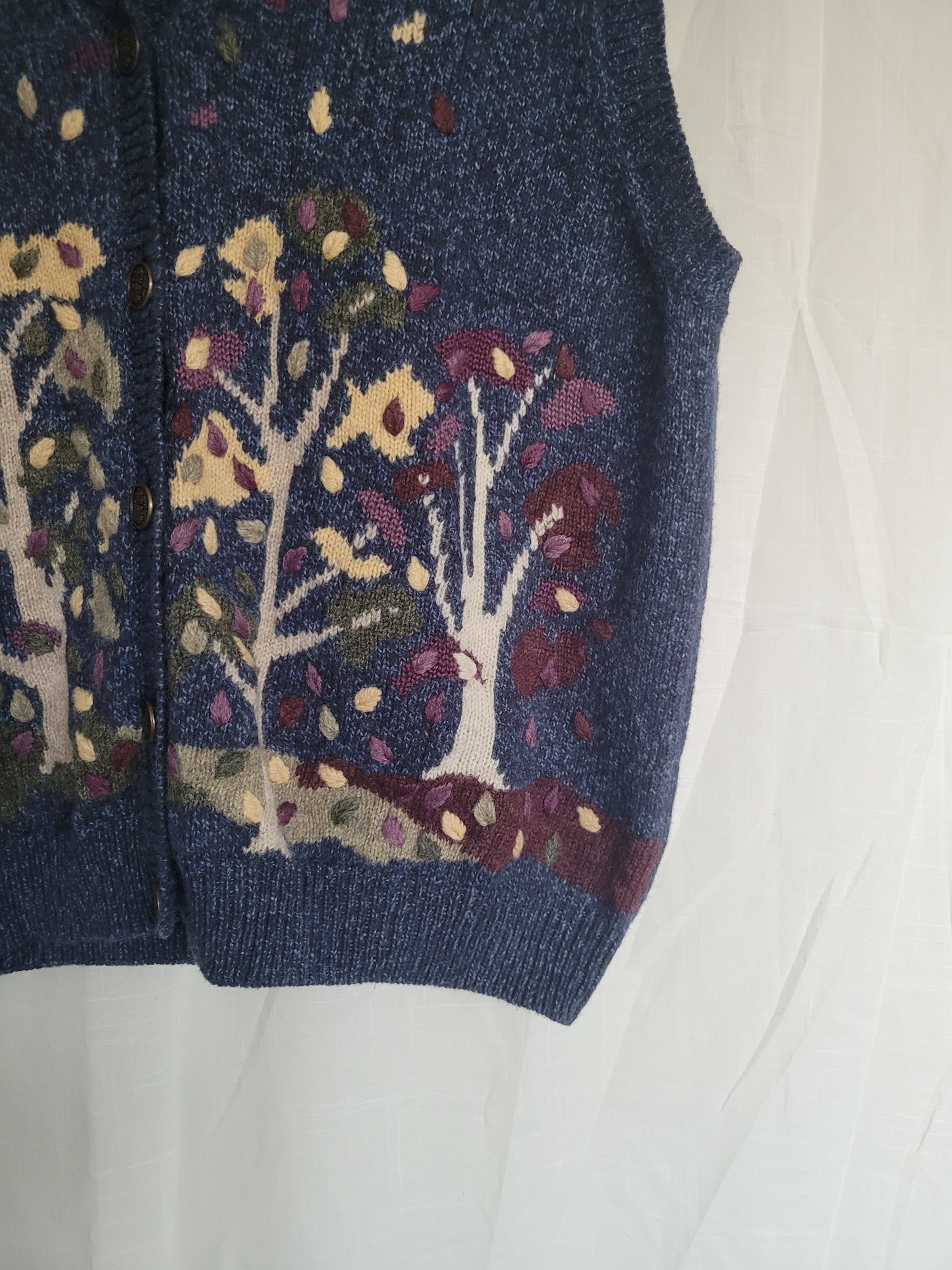 Whispering Leaves 🌙 - vintage vest with autumn tree - size L/XL