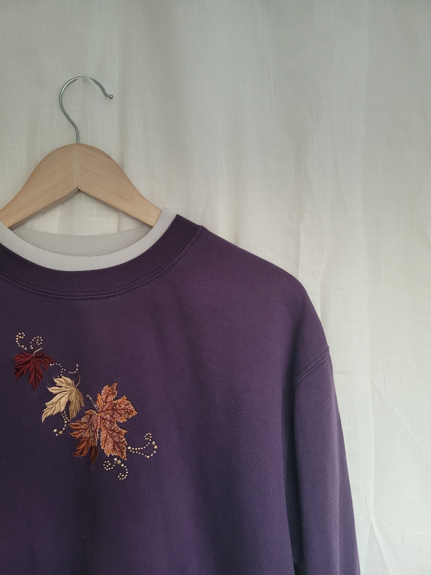 Twilight Leaves 🍁 - vintage crewneck sweater with leaves -size L