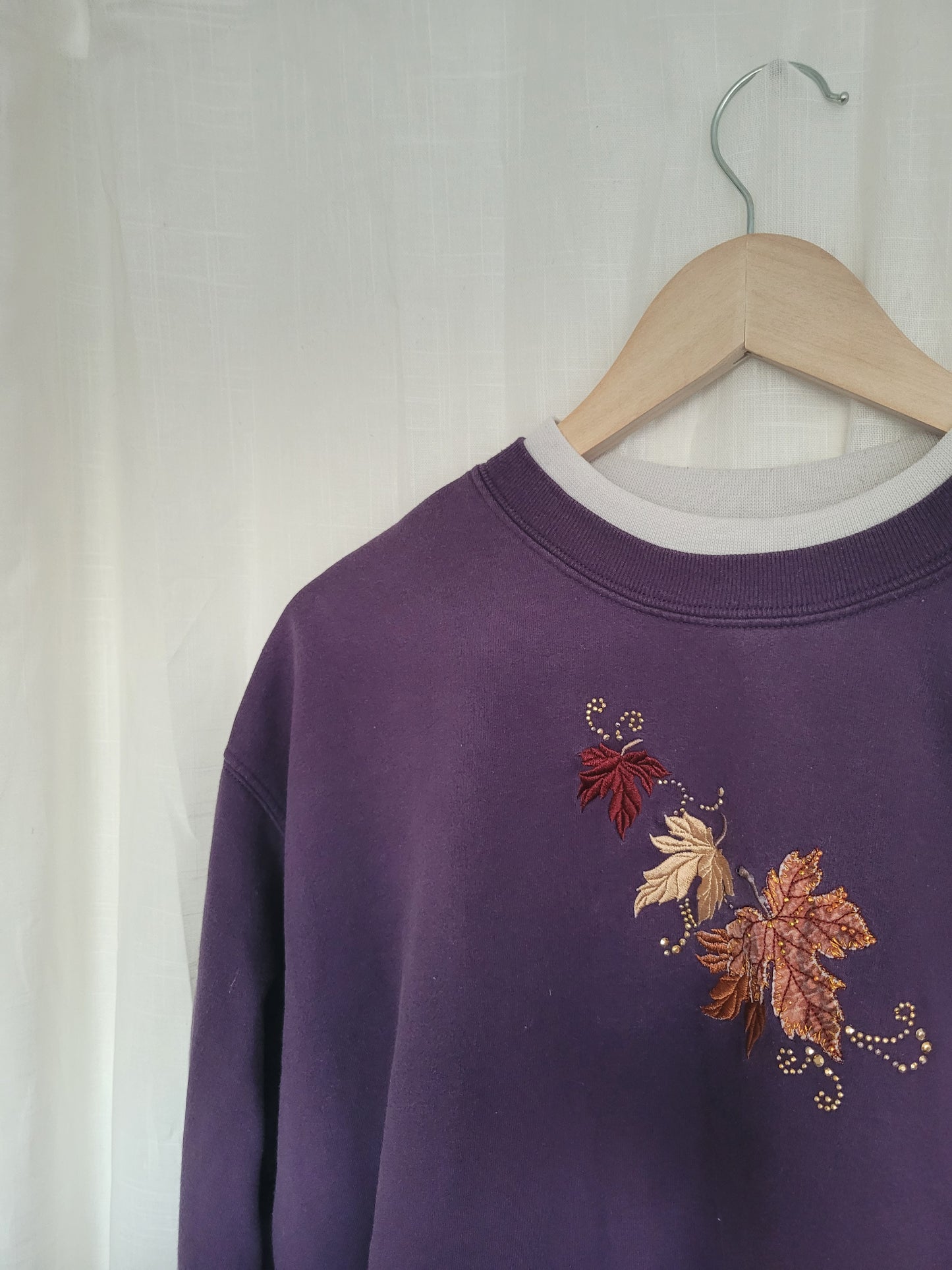 Twilight Leaves 🍁 - vintage crewneck sweater with leaves -size L