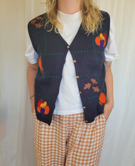 Harvest Hearth 🧡 - vintage vest with patchwork pumpkins, leaves and fruits - size S/M