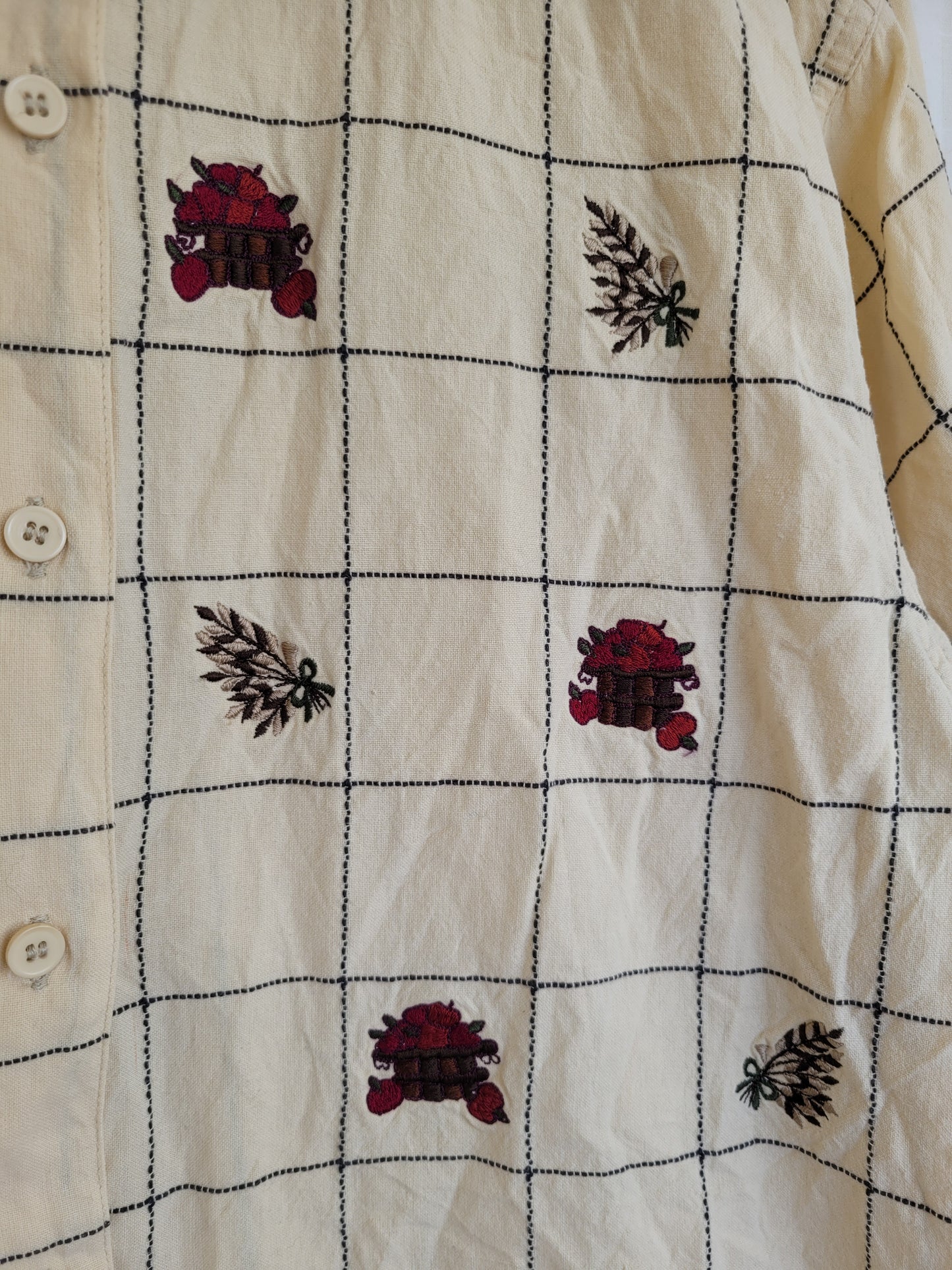 Harvest Baskets 🍎 - vintage blouse with embroidered baskets with apples and wheat - size XL