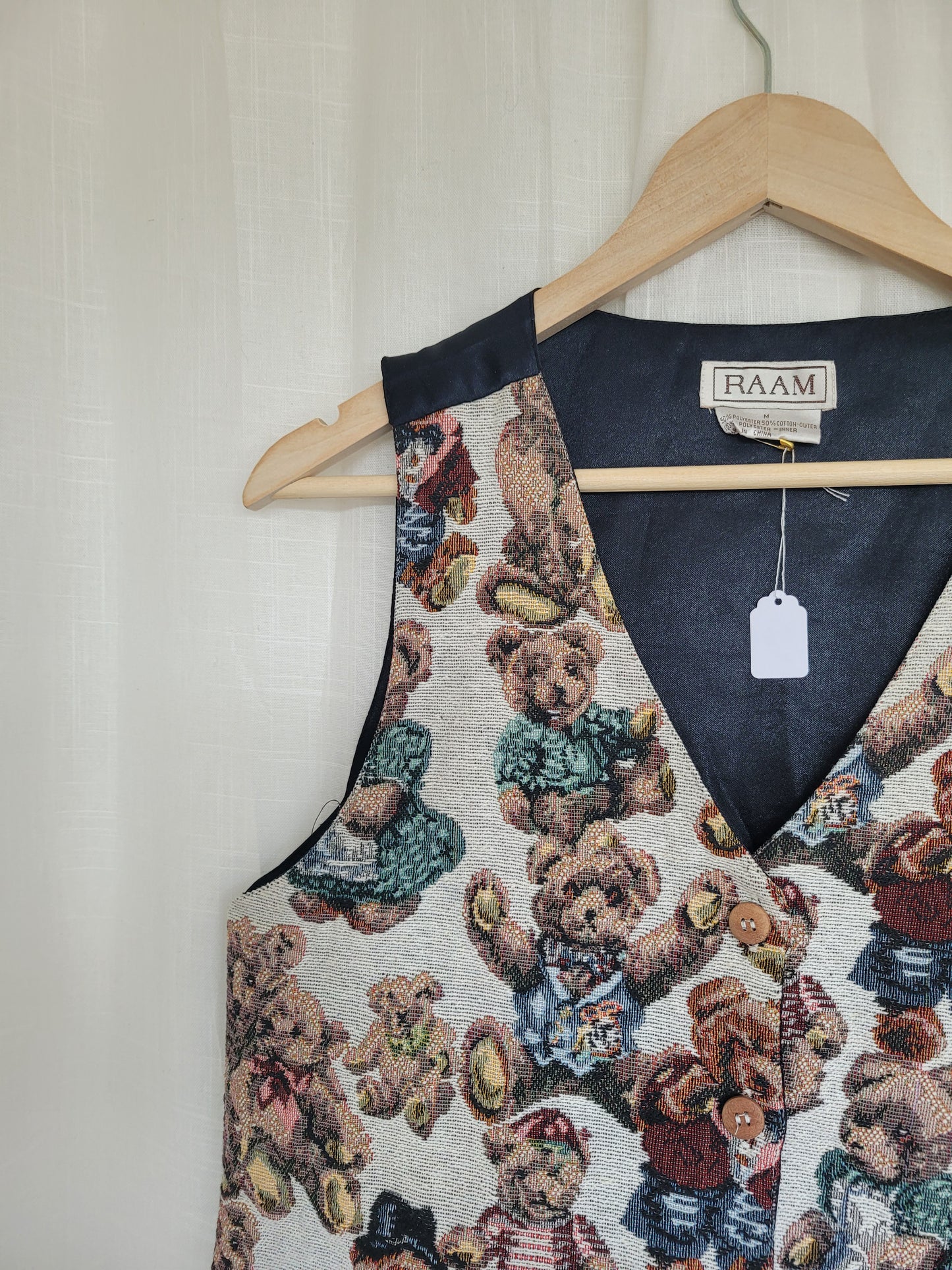 The Bear Pair Vest🧸 - vintage tapestry gilet with bear print - size M