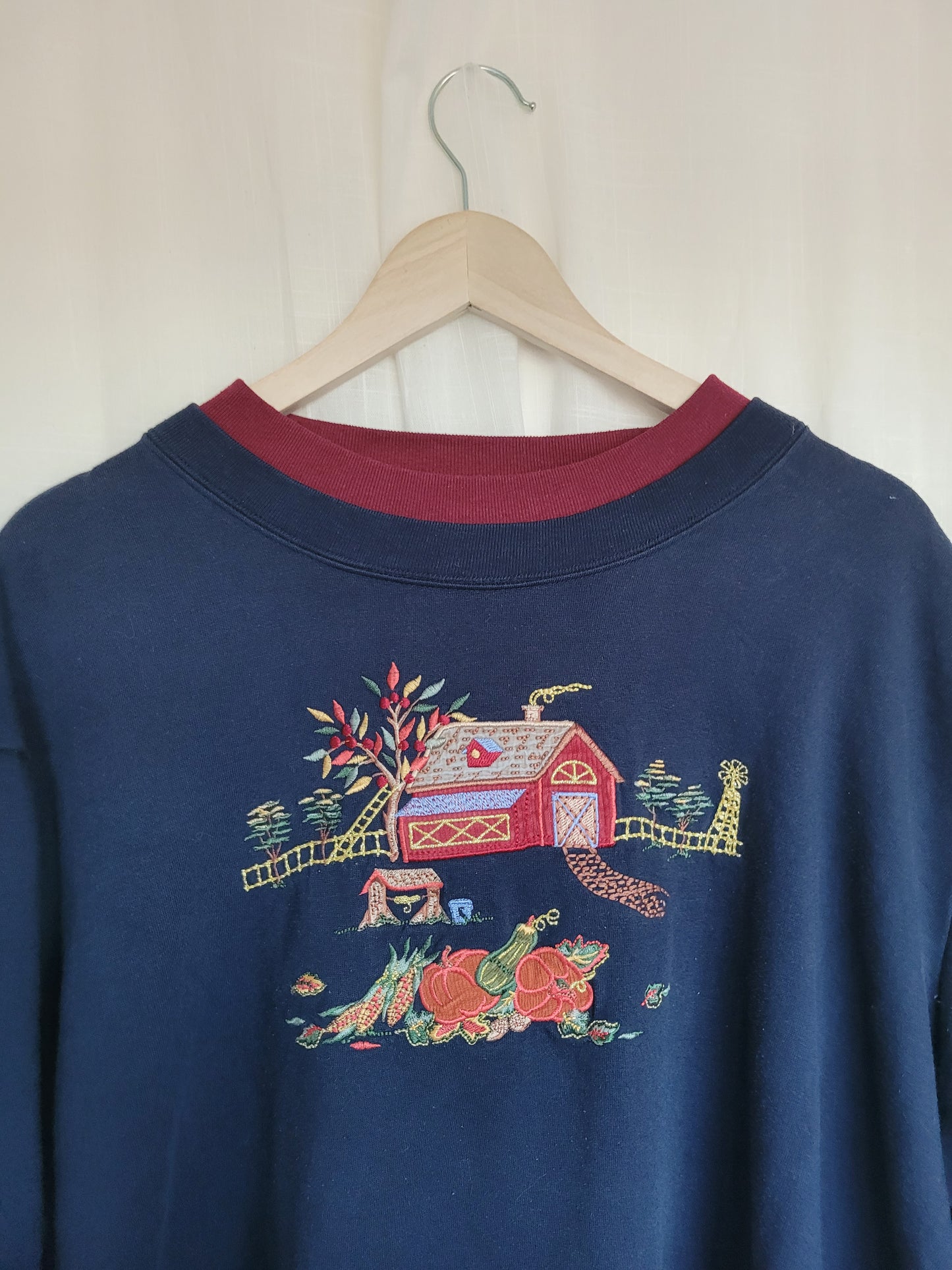 🏡 Harvest at the Homestead - vintage crewneck sweater with embroidered farm - size XXL