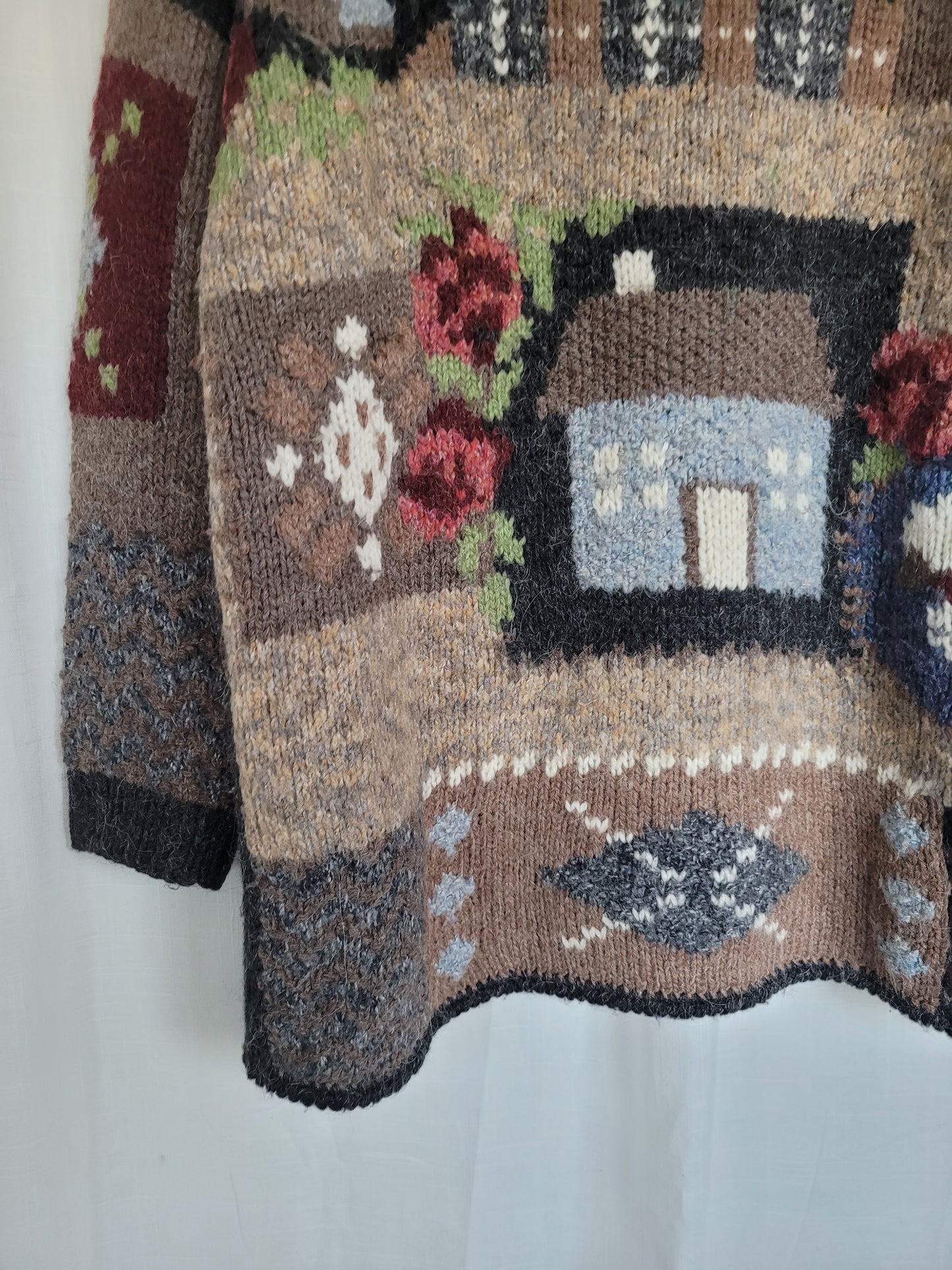 🐑 Shepherd’s Cottage - vintage knitted sweater with cute details - size L