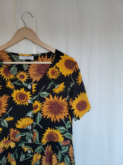🌻 Sunlit Farewell - vintage dress with sunflower design - size S/M