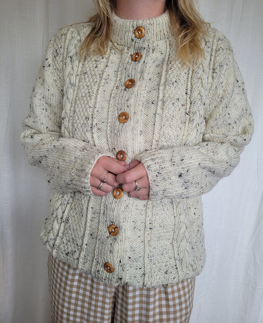 🌿 The Quiet Path - cable knitted cardigan with wooden buttons - size M/L