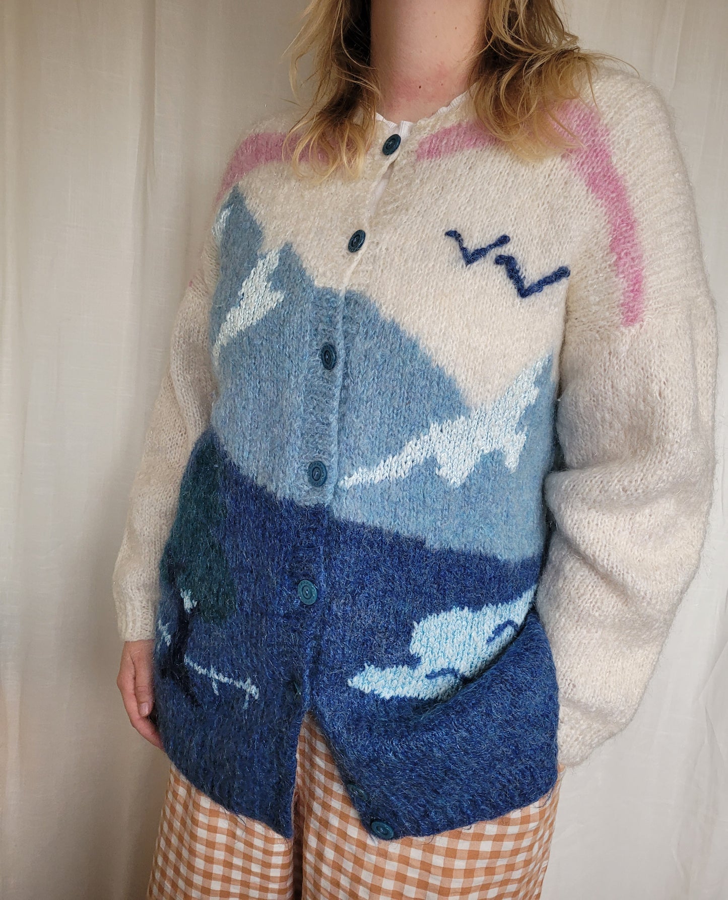 ☁️ The Sky Between Us - vintage knitted cardigan with moutain landscape - size M/L