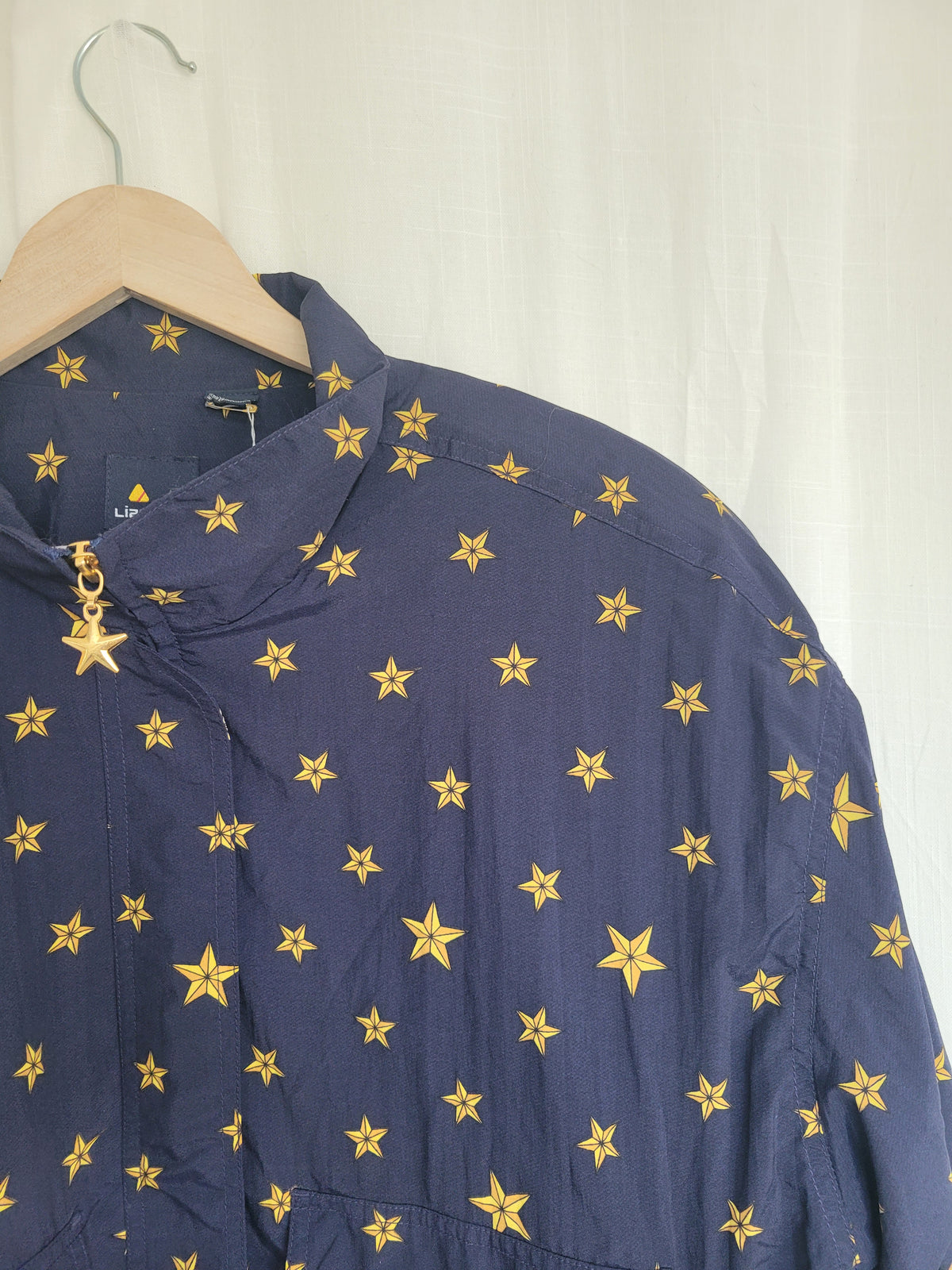 ✨ Chasing Constellations - vintage dark blue jacket with star pattern - size XL