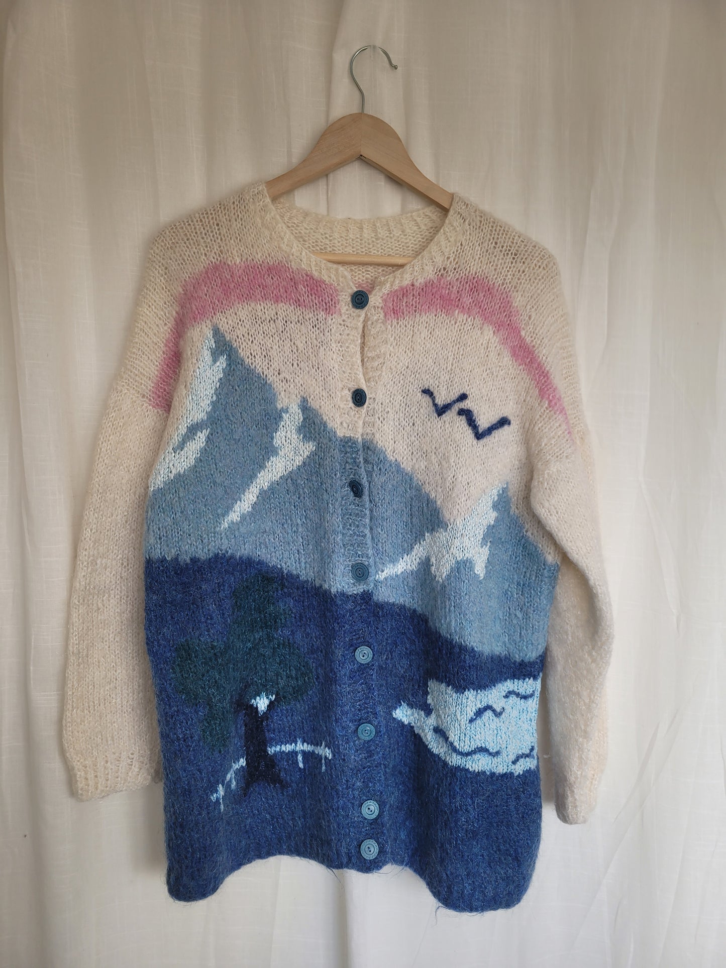☁️ The Sky Between Us - vintage knitted cardigan with moutain landscape - size M/L