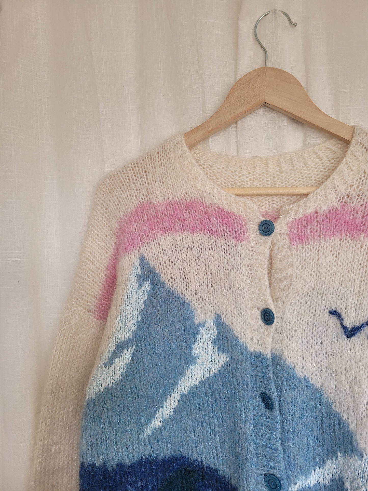 ☁️ The Sky Between Us - vintage knitted cardigan with moutain landscape - size M/L