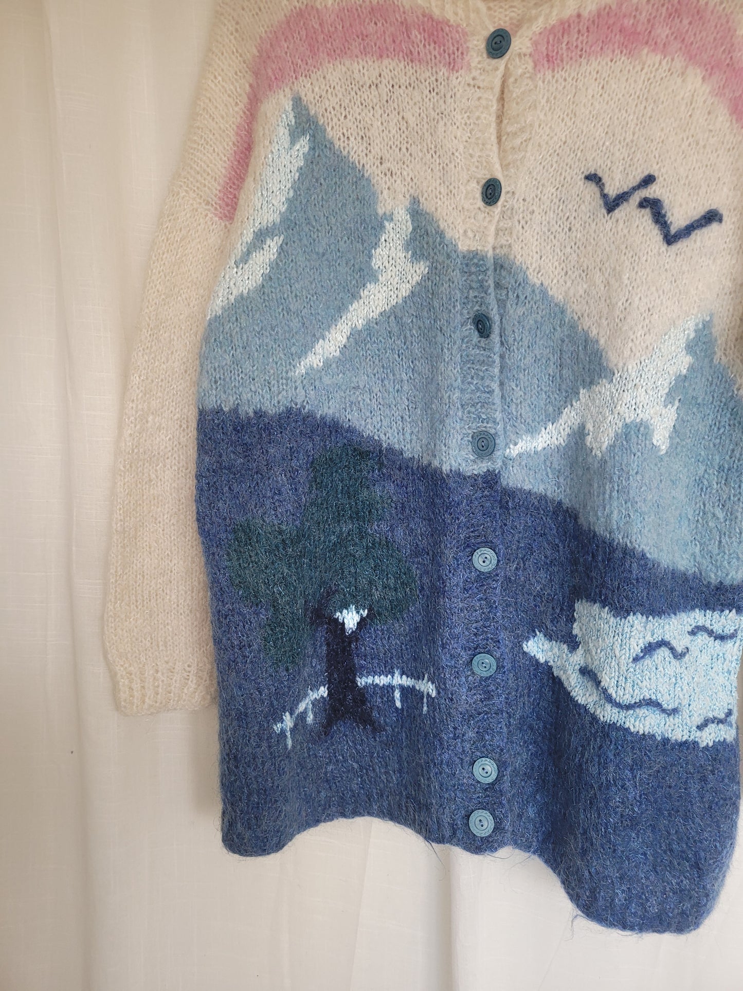 ☁️ The Sky Between Us - vintage knitted cardigan with moutain landscape - size M/L