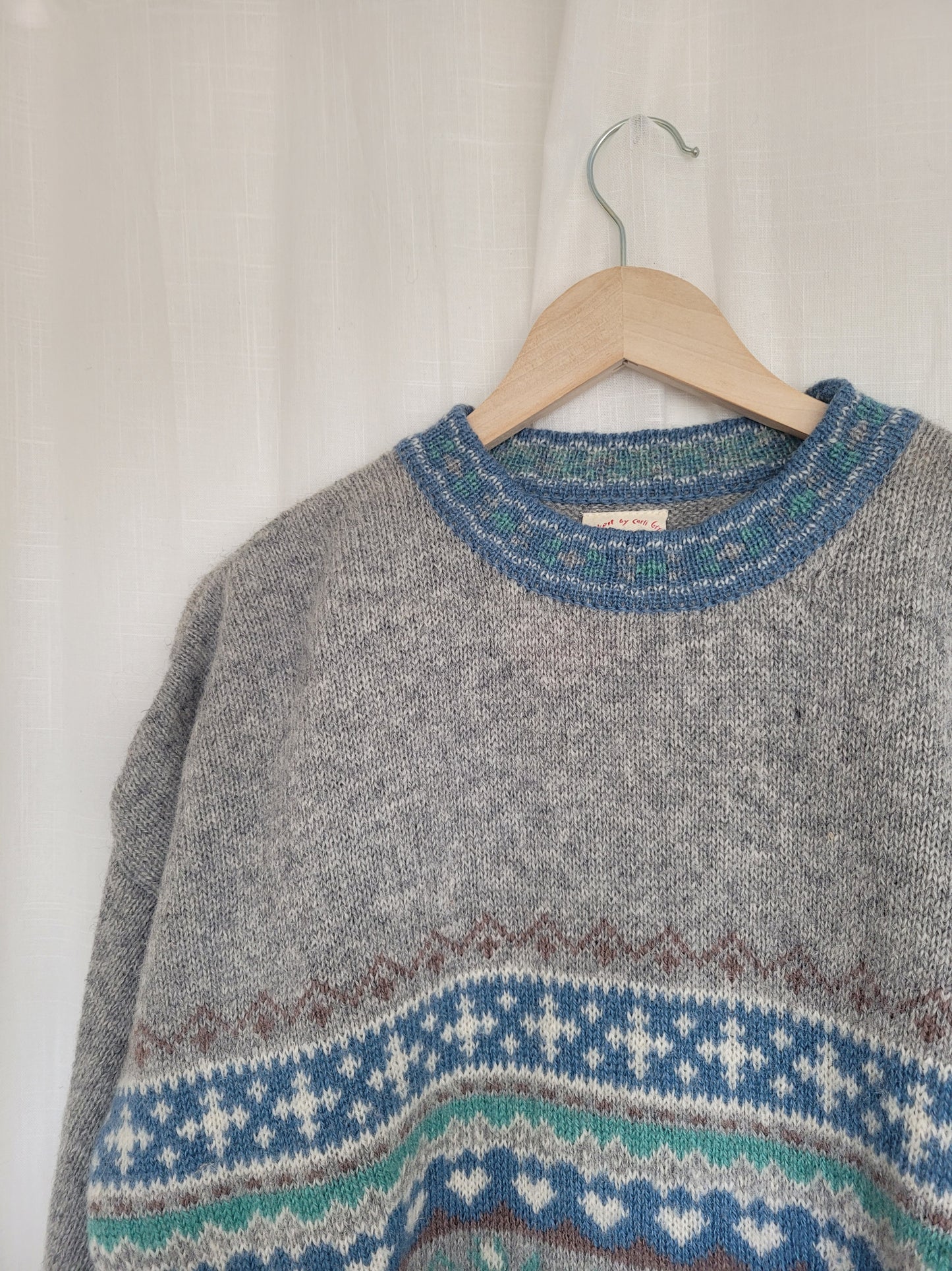🌫️ Under Soft Blue Shadows - vintage knitted woolen sweater with patterns - size M/L