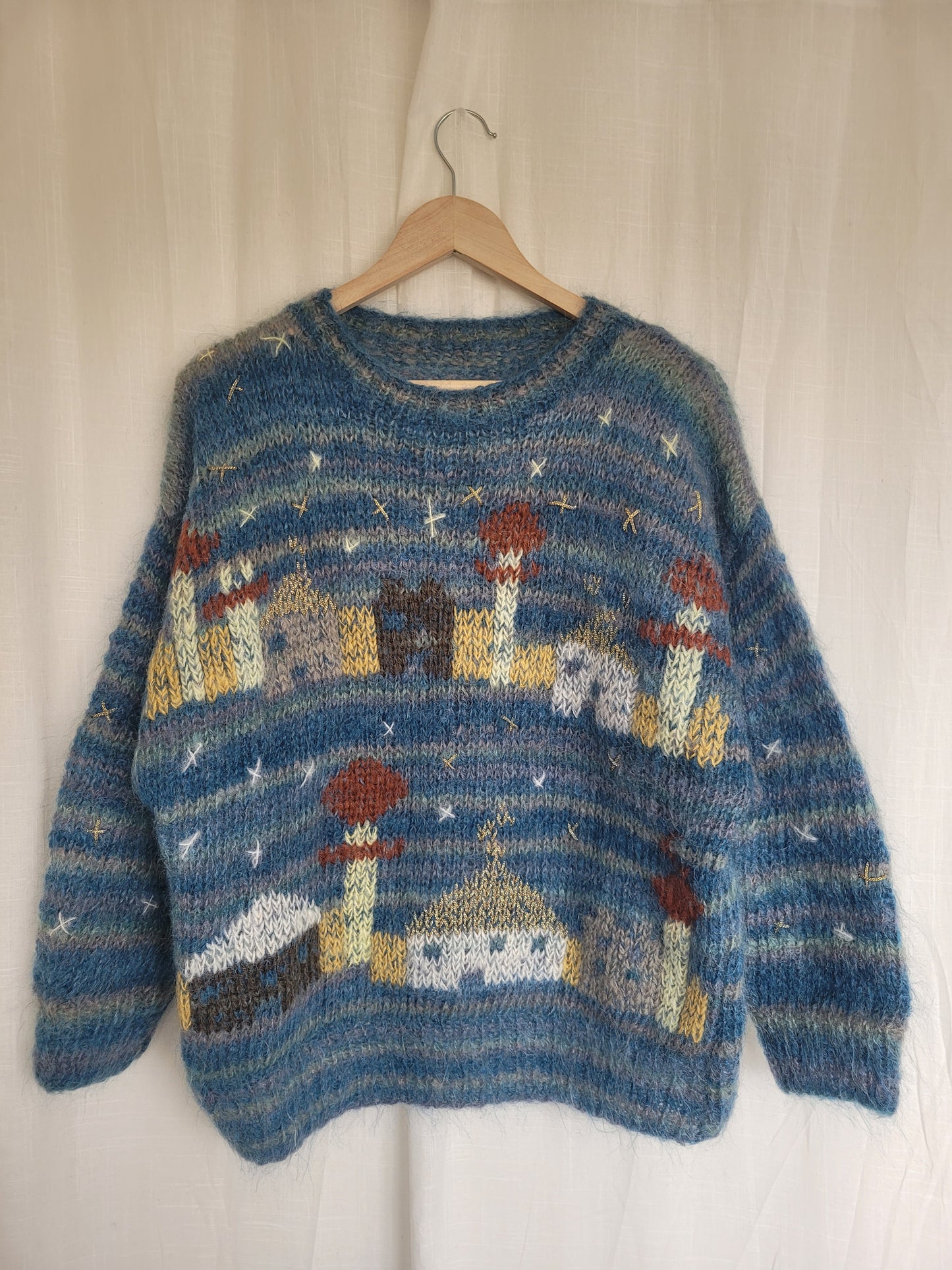 🌌 Whispers of the Midnight Town - vintage handmade knitted sweater with town landscape - size M/L