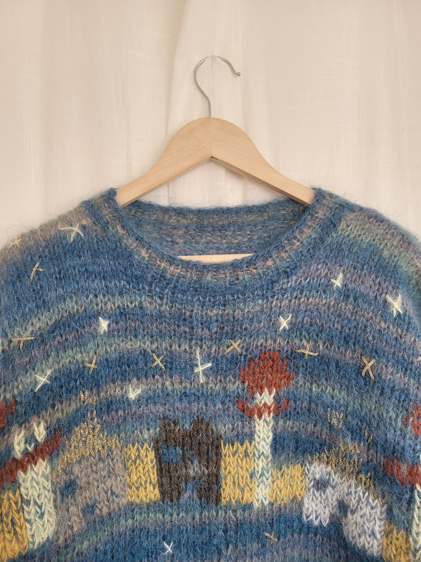 🌌 Whispers of the Midnight Town - vintage handmade knitted sweater with town landscape - size M/L