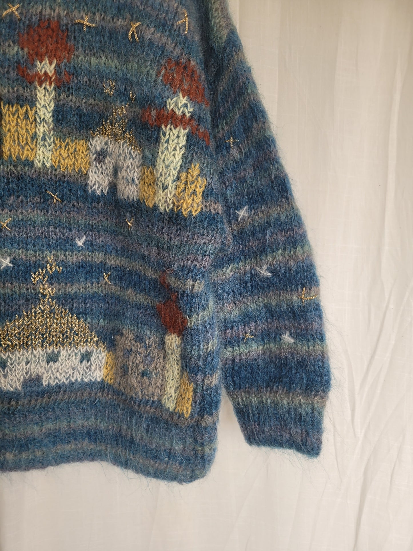 🌌 Whispers of the Midnight Town - vintage handmade knitted sweater with town landscape - size M/L