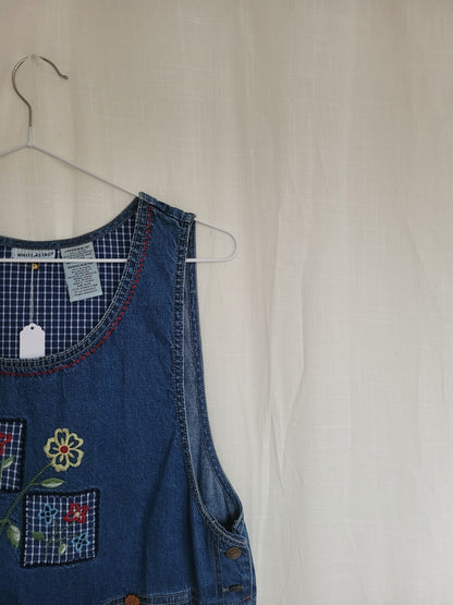 🌼 After School Blooms - vintage denim dress with embroidered flower details - size M