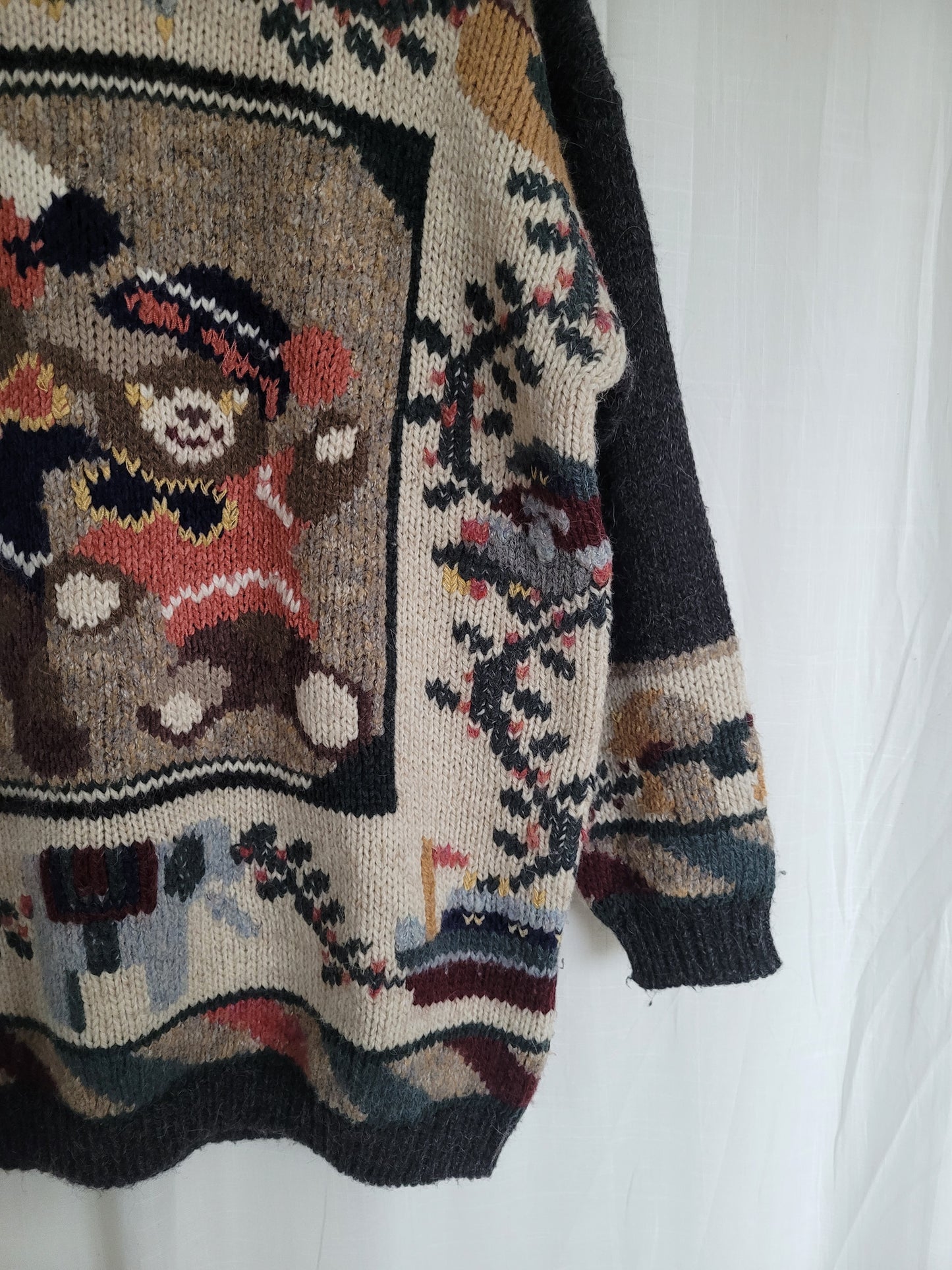 🧸 The Beary Best Days - vintage knitted sweater with the cutest bear image - size L